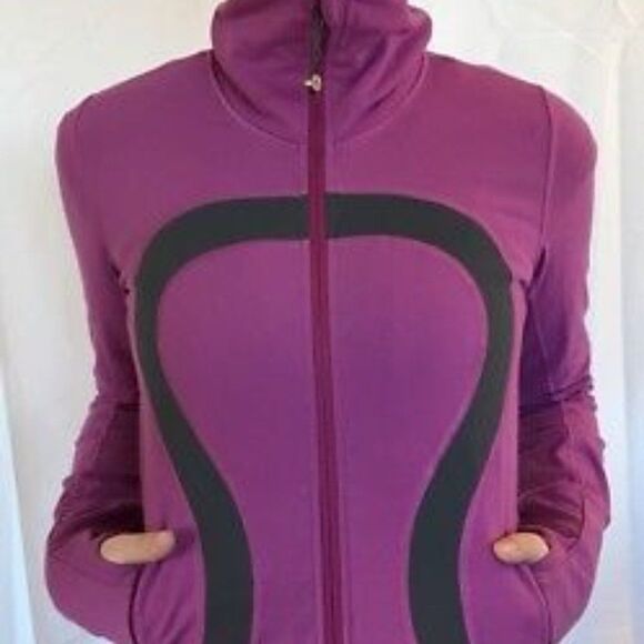 lululemon athletica Jackets & Blazers - Lululemon In Stride Jacket Violaceous and Coal Size 6